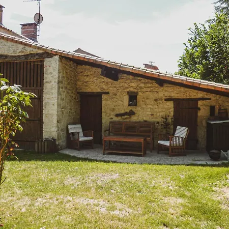 La Laujere D'hotes Romance فندق مبيت وإفطار La Caillère