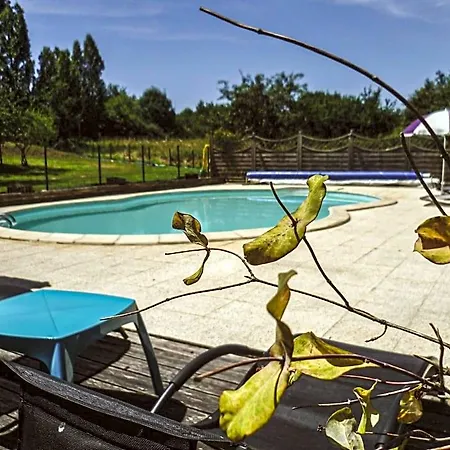 La Laujère D'hôtes Romance 3* La Caillère