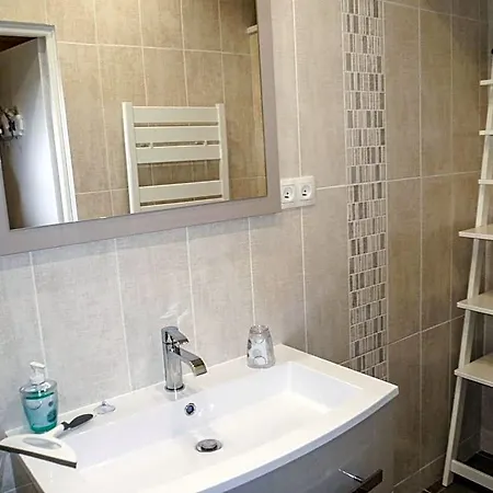 La Laujère D'hôtes Romance 3* La Caillère